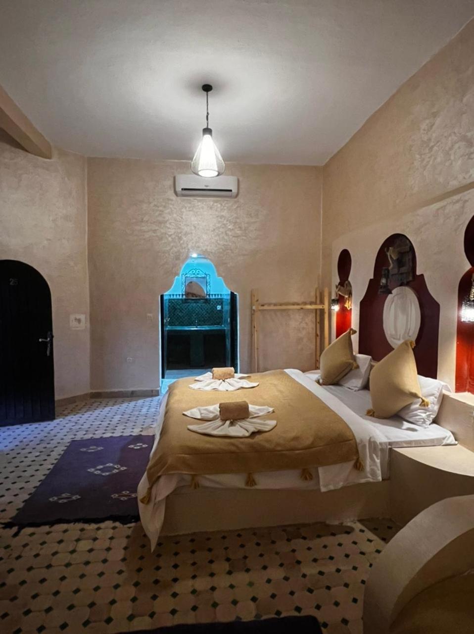 Hotel Cafe Du Sud Мерзуга Экстерьер фото